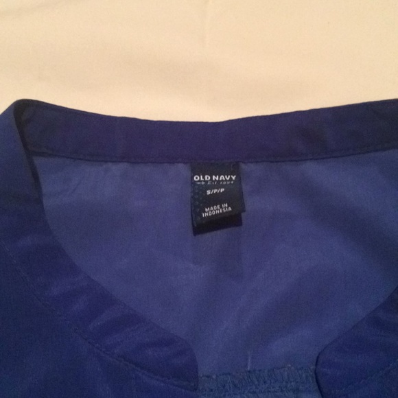 Sleeveless, Satin Top - Picture 2 of 2